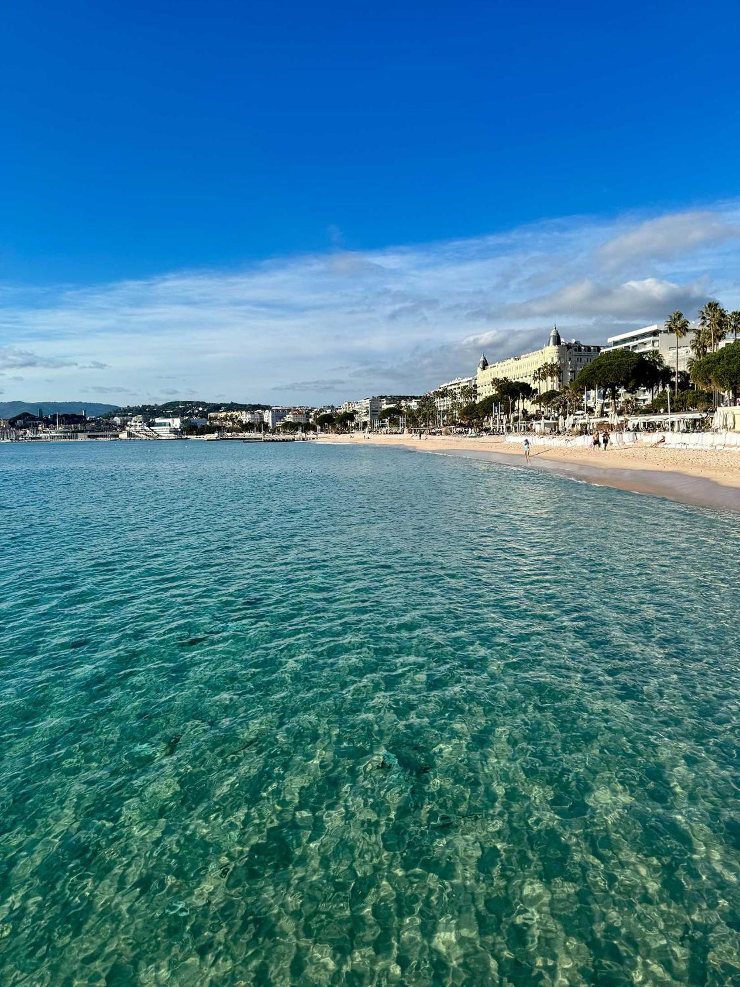 Luxury Family 2Br - Prime Location, Walk To Beach & Shopping, Sunny Balcony - Totolulu Cannes Hoche Экстерьер фото
