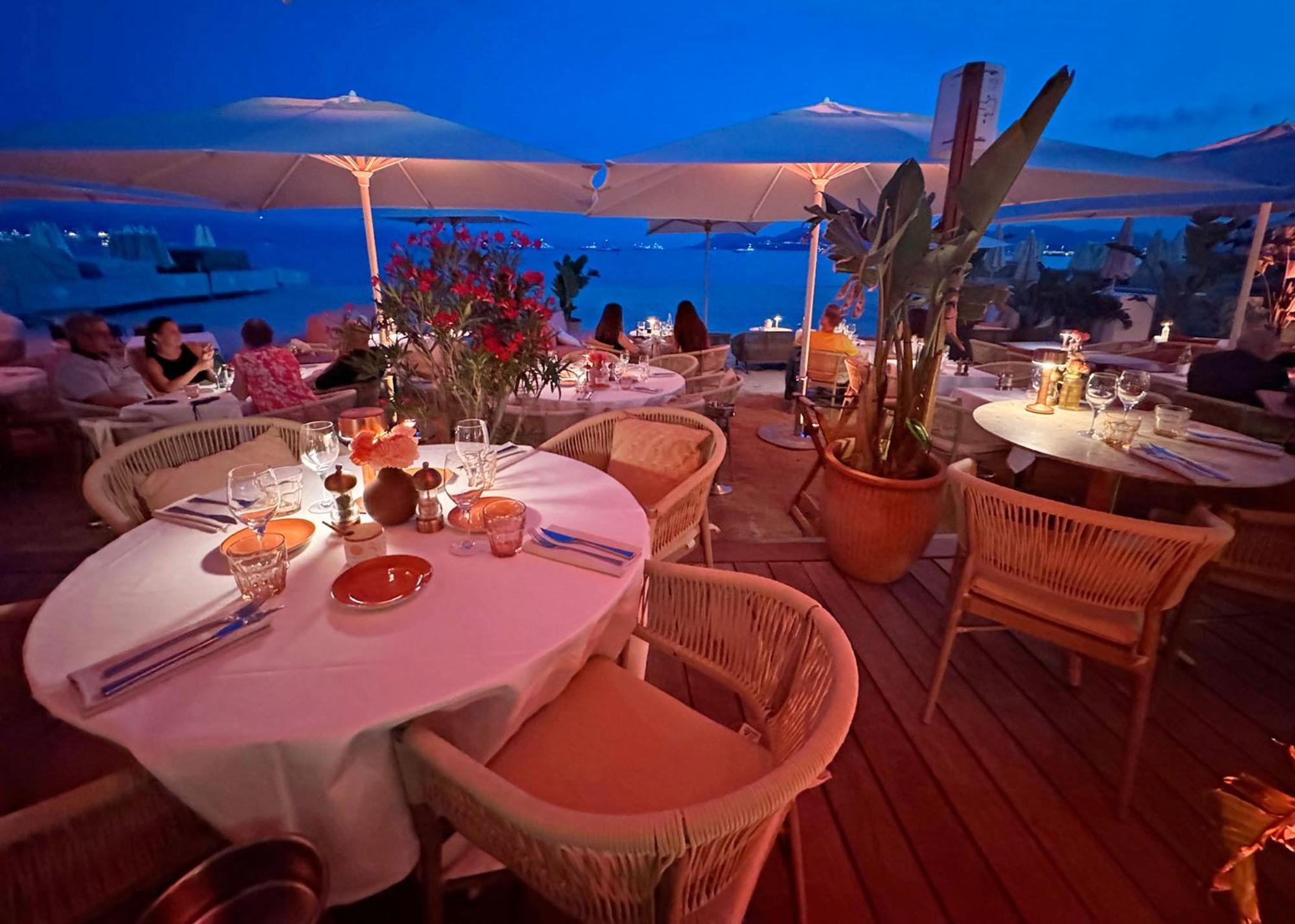 Luxury Family 2Br - Prime Location, Walk To Beach & Shopping, Sunny Balcony - Totolulu Cannes Hoche Экстерьер фото